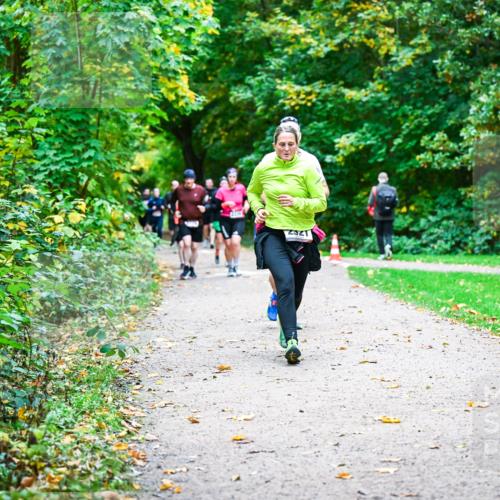 12.10.2025 - Bramfelder Halbmarathon 2025 Dr. Thomas Lammeyer http://msf.ph/oto/9349925 12.10.2025 10:32:22 Laufen  meine-sportfotos.de