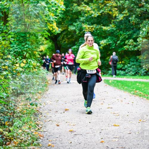 12.10.2025 - Bramfelder Halbmarathon 2025 Dr. Thomas Lammeyer http://msf.ph/oto/9349928 12.10.2025 10:32:23 Laufen 1207 meine-sportfotos.de