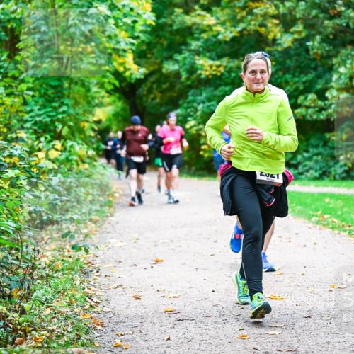12.10.2025 - Bramfelder Halbmarathon 2025 Dr. Thomas Lammeyer http://msf.ph/oto/9349936 12.10.2025 10:32:24 Laufen  meine-sportfotos.de