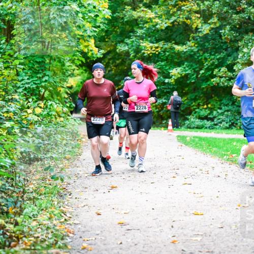 12.10.2025 - Bramfelder Halbmarathon 2025 Dr. Thomas Lammeyer http://msf.ph/oto/9349960 12.10.2025 10:32:28 Laufen 2229, 2803, 22, 2228 meine-sportfotos.de