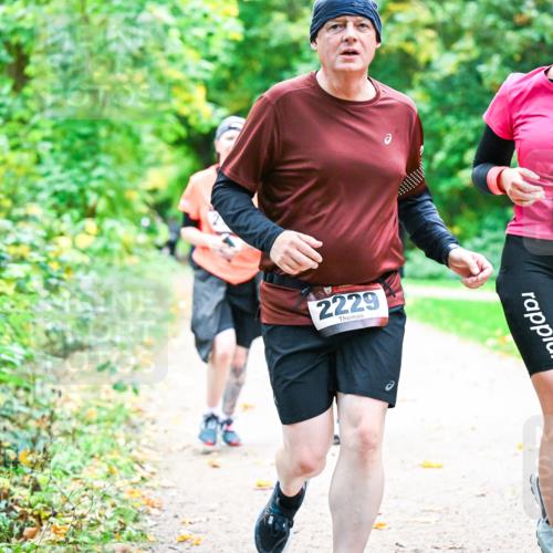 12.10.2025 - Bramfelder Halbmarathon 2025 Dr. Thomas Lammeyer http://msf.ph/oto/9349982 12.10.2025 10:32:31 Laufen 2229, 2228 meine-sportfotos.de