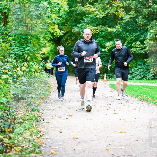 12.10.2025 - Bramfelder Halbmarathon 2025 Dr. Thomas Lammeyer http://msf.ph/oto/9349996 12.10.2025 10:32:33 Laufen 2376, 236, 2973 meine-sportfotos.de