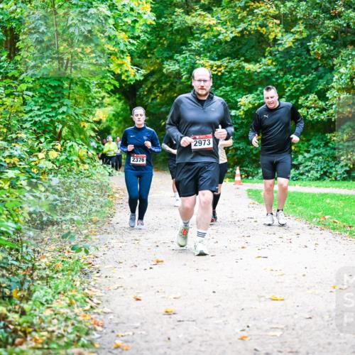 12.10.2025 - Bramfelder Halbmarathon 2025 Dr. Thomas Lammeyer http://msf.ph/oto/9349997 12.10.2025 10:32:33 Laufen 2376, 2973 meine-sportfotos.de