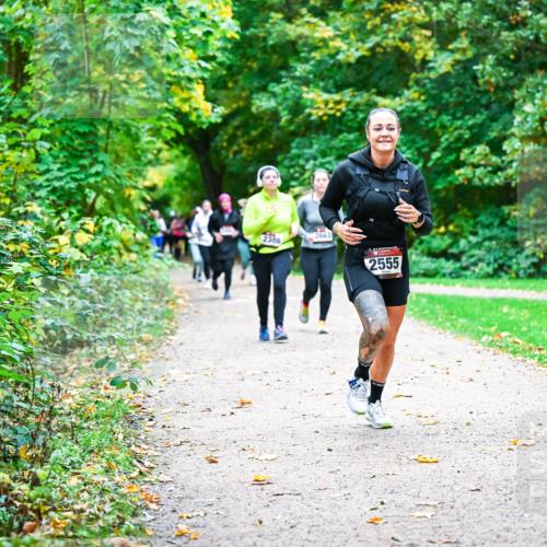 12.10.2025 - Bramfelder Halbmarathon 2025 Dr. Thomas Lammeyer http://msf.ph/oto/9350051 12.10.2025 10:32:46 Laufen 2386, 2663, 2555 meine-sportfotos.de