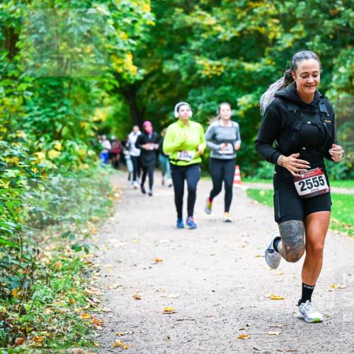 12.10.2025 - Bramfelder Halbmarathon 2025 Dr. Thomas Lammeyer http://msf.ph/oto/9350056 12.10.2025 10:32:46 Laufen 2555 meine-sportfotos.de