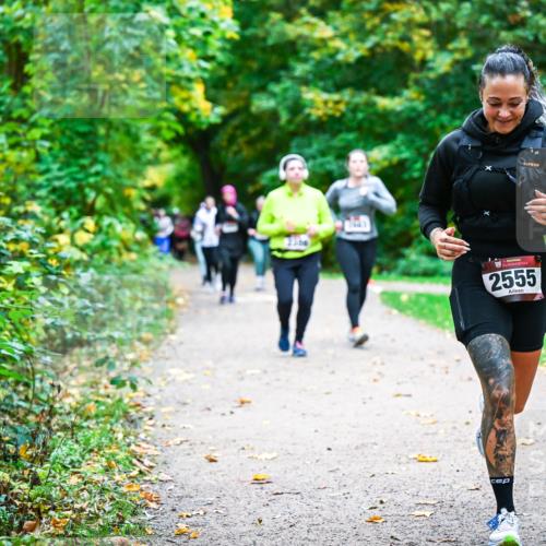 12.10.2025 - Bramfelder Halbmarathon 2025 Dr. Thomas Lammeyer http://msf.ph/oto/9350058 12.10.2025 10:32:46 Laufen 2555 meine-sportfotos.de
