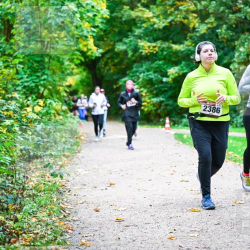 12.10.2025 - Bramfelder Halbmarathon 2025 Dr. Thomas Lammeyer http://msf.ph/oto/9350074 12.10.2025 10:32:49 Laufen 2386, 2663 meine-sportfotos.de