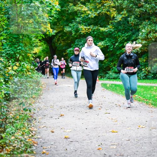 12.10.2025 - Bramfelder Halbmarathon 2025 Dr. Thomas Lammeyer http://msf.ph/oto/9350097 12.10.2025 10:32:53 Laufen 2200, 2332, 2244 meine-sportfotos.de