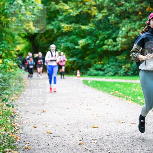 12.10.2025 - Bramfelder Halbmarathon 2025 Dr. Thomas Lammeyer http://msf.ph/oto/9350113 12.10.2025 10:32:57 Laufen 2200 meine-sportfotos.de
