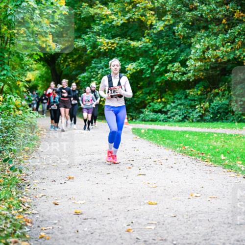 12.10.2025 - Bramfelder Halbmarathon 2025 Dr. Thomas Lammeyer http://msf.ph/oto/9350121 12.10.2025 10:32:59 Laufen 2440, 286 meine-sportfotos.de