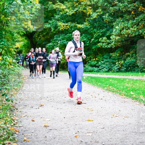 12.10.2025 - Bramfelder Halbmarathon 2025 Dr. Thomas Lammeyer http://msf.ph/oto/9350125 12.10.2025 10:33:00 Laufen 9080 meine-sportfotos.de