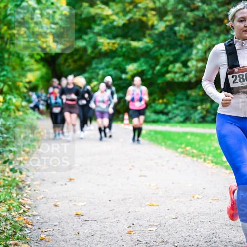 12.10.2025 - Bramfelder Halbmarathon 2025 Dr. Thomas Lammeyer http://msf.ph/oto/9350139 12.10.2025 10:33:02 Laufen 2806 meine-sportfotos.de