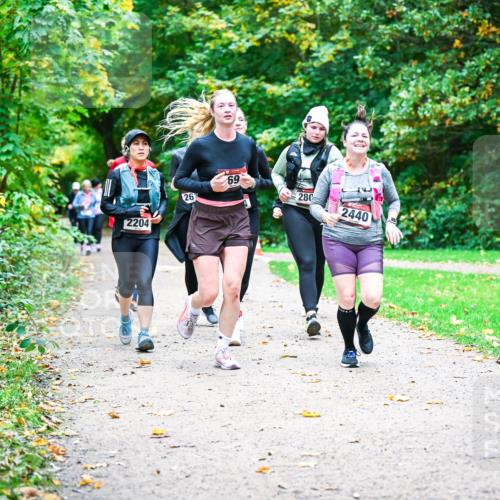 12.10.2025 - Bramfelder Halbmarathon 2025 Dr. Thomas Lammeyer http://msf.ph/oto/9350161 12.10.2025 10:33:06 Laufen 2204, 26, 69, 285, 280, 2440 meine-sportfotos.de