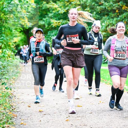 12.10.2025 - Bramfelder Halbmarathon 2025 Dr. Thomas Lammeyer http://msf.ph/oto/9350169 12.10.2025 10:33:07 Laufen 2204, 2612, 264, 2805, 2440 meine-sportfotos.de