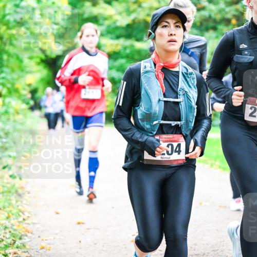 12.10.2025 - Bramfelder Halbmarathon 2025 Dr. Thomas Lammeyer http://msf.ph/oto/9350177 12.10.2025 10:33:09 Laufen 34, 04, 34, 2804 meine-sportfotos.de