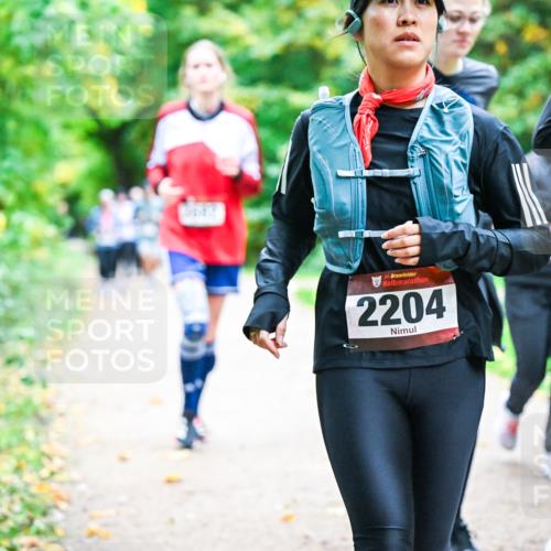 12.10.2025 - Bramfelder Halbmarathon 2025 Dr. Thomas Lammeyer http://msf.ph/oto/9350179 12.10.2025 10:33:09 Laufen 34, 2204 meine-sportfotos.de