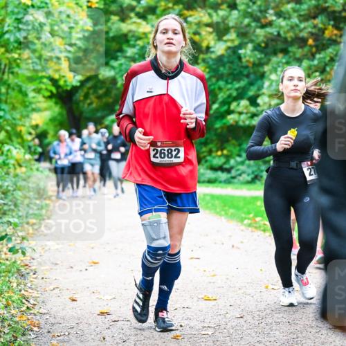 12.10.2025 - Bramfelder Halbmarathon 2025 Dr. Thomas Lammeyer http://msf.ph/oto/9350181 12.10.2025 10:33:10 Laufen 31, 2682, 27 meine-sportfotos.de