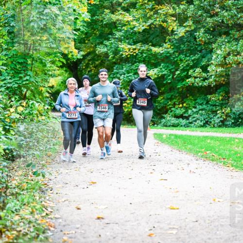 12.10.2025 - Bramfelder Halbmarathon 2025 Dr. Thomas Lammeyer http://msf.ph/oto/9350194 12.10.2025 10:33:14 Laufen 2273, 47, 2345, 2346 meine-sportfotos.de