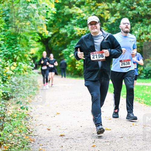 12.10.2025 - Bramfelder Halbmarathon 2025 Dr. Thomas Lammeyer http://msf.ph/oto/9350229 12.10.2025 10:33:20 Laufen 2196, 2638 meine-sportfotos.de
