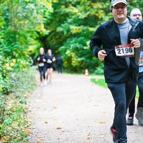 12.10.2025 - Bramfelder Halbmarathon 2025 Dr. Thomas Lammeyer http://msf.ph/oto/9350234 12.10.2025 10:33:20 Laufen 2196, 88, 2593 meine-sportfotos.de