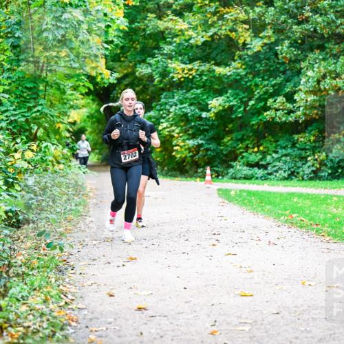 12.10.2025 - Bramfelder Halbmarathon 2025 Dr. Thomas Lammeyer http://msf.ph/oto/9350246 12.10.2025 10:33:23 Laufen 2702 meine-sportfotos.de