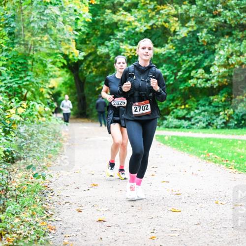 12.10.2025 - Bramfelder Halbmarathon 2025 Dr. Thomas Lammeyer http://msf.ph/oto/9350256 12.10.2025 10:33:25 Laufen 2825, 2702 meine-sportfotos.de