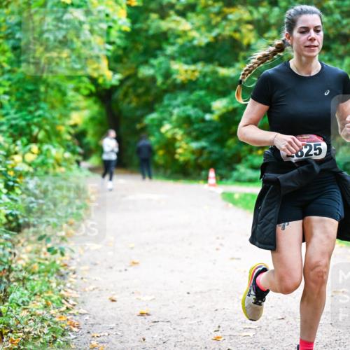 12.10.2025 - Bramfelder Halbmarathon 2025 Dr. Thomas Lammeyer http://msf.ph/oto/9350271 12.10.2025 10:33:27 Laufen 825 meine-sportfotos.de