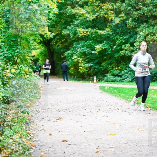 12.10.2025 - Bramfelder Halbmarathon 2025 Dr. Thomas Lammeyer http://msf.ph/oto/9350285 12.10.2025 10:33:35 Laufen 2921 meine-sportfotos.de