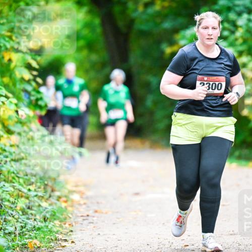 12.10.2025 - Bramfelder Halbmarathon 2025 Dr. Thomas Lammeyer http://msf.ph/oto/9350302 12.10.2025 10:33:43 Laufen 2300 meine-sportfotos.de