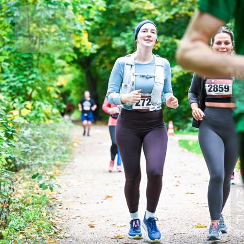 12.10.2025 - Bramfelder Halbmarathon 2025 Dr. Thomas Lammeyer http://msf.ph/oto/9350382 12.10.2025 10:33:58 Laufen 272, 80, 2859 meine-sportfotos.de