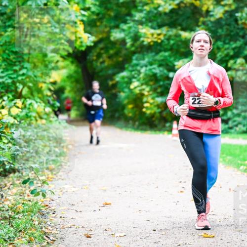 12.10.2025 - Bramfelder Halbmarathon 2025 Dr. Thomas Lammeyer http://msf.ph/oto/9350395 12.10.2025 10:34:01 Laufen 22 meine-sportfotos.de
