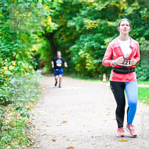12.10.2025 - Bramfelder Halbmarathon 2025 Dr. Thomas Lammeyer http://msf.ph/oto/9350396 12.10.2025 10:34:01 Laufen 221 meine-sportfotos.de