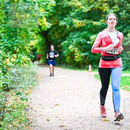 12.10.2025 - Bramfelder Halbmarathon 2025 Dr. Thomas Lammeyer http://msf.ph/oto/9350397 12.10.2025 10:34:01 Laufen 221 meine-sportfotos.de
