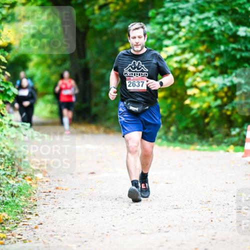 12.10.2025 - Bramfelder Halbmarathon 2025 Dr. Thomas Lammeyer http://msf.ph/oto/9350414 12.10.2025 10:34:04 Laufen 2637 meine-sportfotos.de