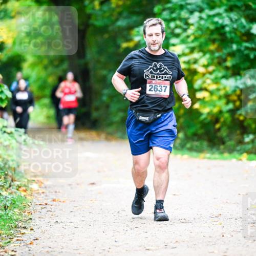 12.10.2025 - Bramfelder Halbmarathon 2025 Dr. Thomas Lammeyer http://msf.ph/oto/9350417 12.10.2025 10:34:05 Laufen 2637 meine-sportfotos.de