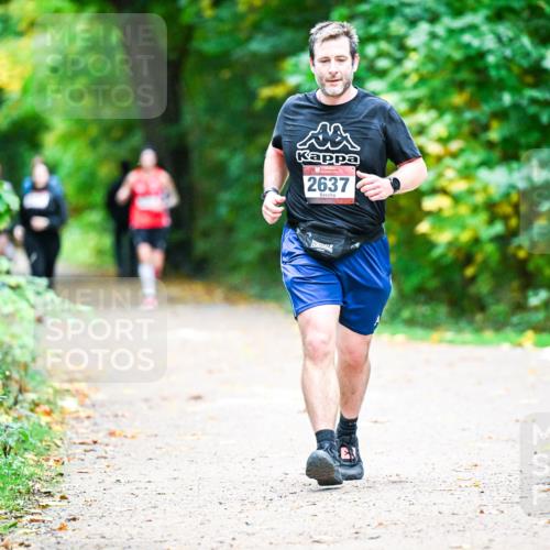 12.10.2025 - Bramfelder Halbmarathon 2025 Dr. Thomas Lammeyer http://msf.ph/oto/9350419 12.10.2025 10:34:05 Laufen 2637 meine-sportfotos.de