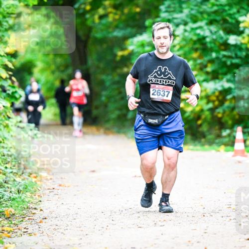 12.10.2025 - Bramfelder Halbmarathon 2025 Dr. Thomas Lammeyer http://msf.ph/oto/9350423 12.10.2025 10:34:05 Laufen 2637 meine-sportfotos.de
