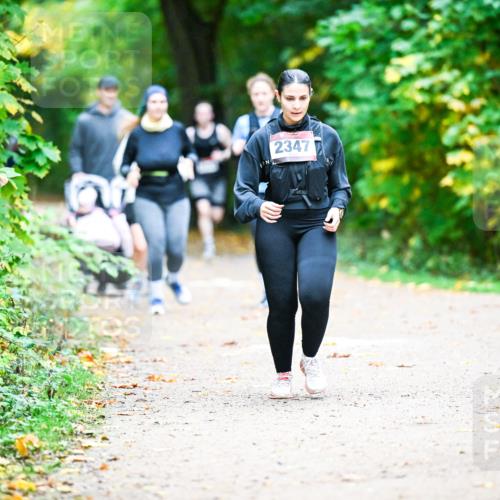 12.10.2025 - Bramfelder Halbmarathon 2025 Dr. Thomas Lammeyer http://msf.ph/oto/9350460 12.10.2025 10:34:15 Laufen 2347 meine-sportfotos.de