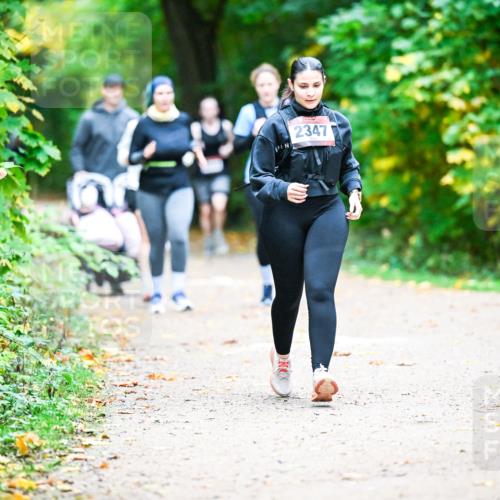 12.10.2025 - Bramfelder Halbmarathon 2025 Dr. Thomas Lammeyer http://msf.ph/oto/9350461 12.10.2025 10:34:16 Laufen 2347 meine-sportfotos.de