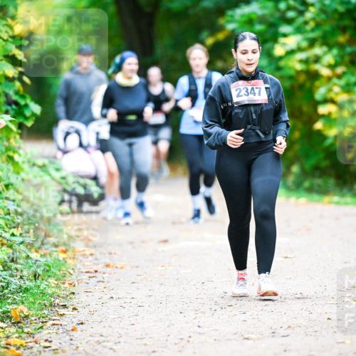 12.10.2025 - Bramfelder Halbmarathon 2025 Dr. Thomas Lammeyer http://msf.ph/oto/9350466 12.10.2025 10:34:16 Laufen 2347 meine-sportfotos.de