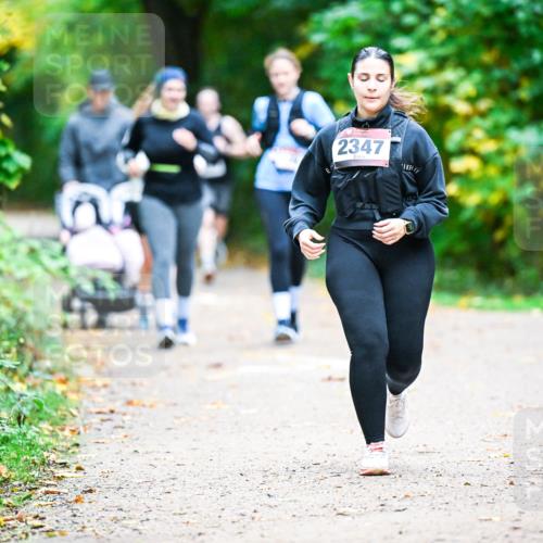 12.10.2025 - Bramfelder Halbmarathon 2025 Dr. Thomas Lammeyer http://msf.ph/oto/9350470 12.10.2025 10:34:17 Laufen 2347 meine-sportfotos.de