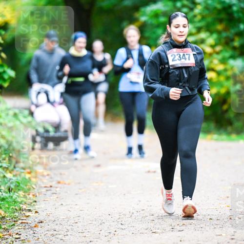 12.10.2025 - Bramfelder Halbmarathon 2025 Dr. Thomas Lammeyer http://msf.ph/oto/9350472 12.10.2025 10:34:17 Laufen 2347 meine-sportfotos.de