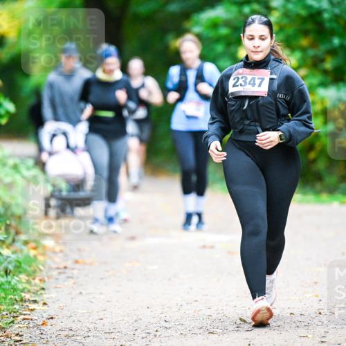 12.10.2025 - Bramfelder Halbmarathon 2025 Dr. Thomas Lammeyer http://msf.ph/oto/9350475 12.10.2025 10:34:17 Laufen 2347 meine-sportfotos.de