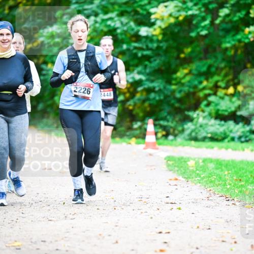 12.10.2025 - Bramfelder Halbmarathon 2025 Dr. Thomas Lammeyer http://msf.ph/oto/9350493 12.10.2025 10:34:22 Laufen 2226, 2448 meine-sportfotos.de