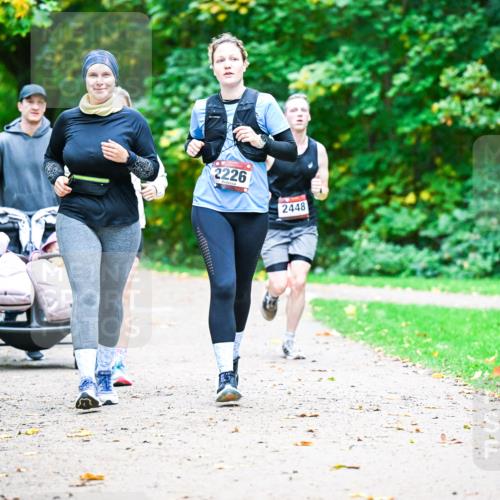 12.10.2025 - Bramfelder Halbmarathon 2025 Dr. Thomas Lammeyer http://msf.ph/oto/9350503 12.10.2025 10:34:24 Laufen 2226, 2448 meine-sportfotos.de