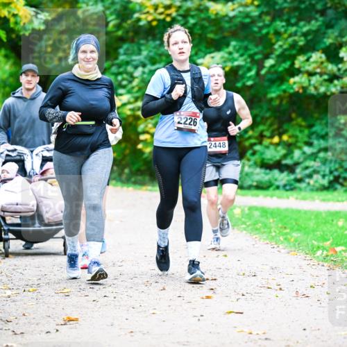 12.10.2025 - Bramfelder Halbmarathon 2025 Dr. Thomas Lammeyer http://msf.ph/oto/9350506 12.10.2025 10:34:24 Laufen 2226, 2448 meine-sportfotos.de