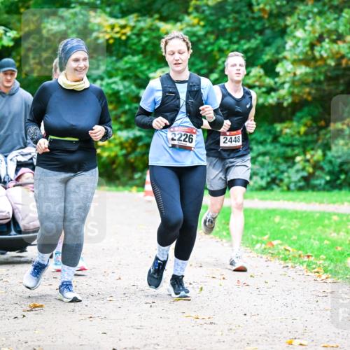 12.10.2025 - Bramfelder Halbmarathon 2025 Dr. Thomas Lammeyer http://msf.ph/oto/9350513 12.10.2025 10:34:25 Laufen 2226, 2448 meine-sportfotos.de