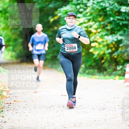 12.10.2025 - Bramfelder Halbmarathon 2025 Dr. Thomas Lammeyer http://msf.ph/oto/9350554 12.10.2025 10:34:42 Laufen 32, 2868 meine-sportfotos.de