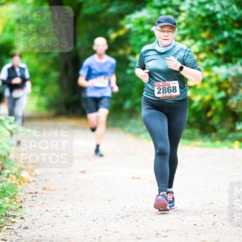 12.10.2025 - Bramfelder Halbmarathon 2025 Dr. Thomas Lammeyer http://msf.ph/oto/9350559 12.10.2025 10:34:42 Laufen 32, 2868 meine-sportfotos.de