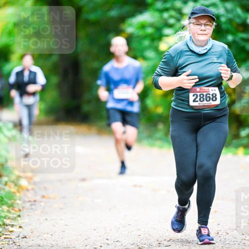 12.10.2025 - Bramfelder Halbmarathon 2025 Dr. Thomas Lammeyer http://msf.ph/oto/9350568 12.10.2025 10:34:44 Laufen 32, 2868 meine-sportfotos.de